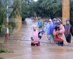 Chia sẻ của cô giáo cứu trẻ mầm non trong nước lũ tại Phú Yên