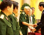 Chủ tịch nước gặp mặt Ban liên lạc quân tình nguyện Việt Nam tại Lào