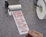 Nhật Bản: Nhà vệ sinh có giấy lau điện thoại thông minh