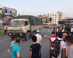 Hà Nội: Người đàn ông bị ô tô tải cuốn vào gầm xe tử vong