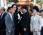Những đứa trẻ nhà Jolie-Pitt gây bất ngờ về sự trưởng thành