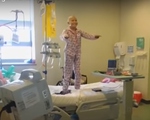 Video cô bé ung thư nhảy múa trên giường bệnh đạt hơn 5 triệu lượt xem