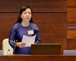 Bộ trưởng Bộ Y tế Nguyễn Thị Kim Tiến trả lời chất vấn trước Quốc hội