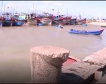 Phú Yên: Ngư dân gặp khó khi cảng cá bị bồi lấp