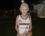Cụ bà 85 tuổi nắm giữ 500 huy chương marathon