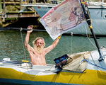 Cụ ông vượt biển Đại Tây Dương bằng thuyền Kayak ở tuổi 70