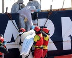 Chìm tàu ngoài khơi Libya, hơn 100 người chết và mất tích