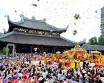 Lễ hội chùa Hương (Hà Nội) diễn ra từ mùng 2 Tết Nguyên đán
