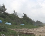 Quảng Ngãi: Người dân lo mất nhà vì sạt lở bờ biển