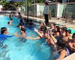Bắt buộc dạy bơi trong nhà trường