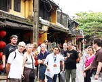 Hướng dẫn viên du lịch Việt Nam: Thiếu và yếu