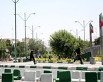 Tấn công bằng dao gây thương vong tại thủ đô của Iran