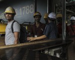 Malaysia bắt hàng trăm lao động nước ngoài bất hợp pháp