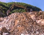 Mất an toàn các mỏ đá không có bãi thải ở Thừa Thiên Huế