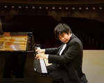 Nobuyuki Tsujii - Nghệ sĩ piano khiếm thị tài năng của Nhật Bản