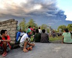 Người dân Bali sơ tán vì núi lửa phun trào