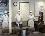 Các nhà hàng Nhật Bản phụ thuộc vào lao động nước ngoài