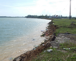 Quảng Trị: Sạt lở đê biển nghiêm trọng, ảnh hưởng đời sống người dân