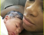 Serena Williams khoe ảnh con gái đầu lòng