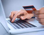 Các ngân hàng bắt tay cùng sàn thương mại điện tử khuyến khích thanh toán trực tuyến