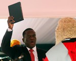 Tân Tổng thống Zimbabwe giải tán nội các tiền nhiệm