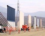 Mỹ đẩy nhanh xây dựng bức tường biên giới với Mexico