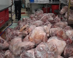 Bắt giữ hàng tấn thịt lợn, hải sản không rõ nguồn gốc tại TP.HCM