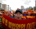 Hàn Quốc: Hàng chục nghìn lái xe taxi phản đối dịch vụ đi chung xe
