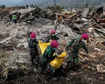 Indonesia dừng chiến dịch tìm kiếm người bị nạn, người dân phẫn nộ