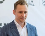 Bất ngờ tung clip khóc, Tom Hiddleston hé lộ dự án phim mới