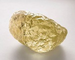 Kim cương màu vàng 552 carat 'siêu' hiếm