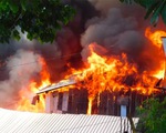 Cháy lớn thiêu rụi 100 căn nhà ở Mexico