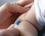 Thêm 30 trẻ nhập viện sau khi tiêm vaccine ComBE Five