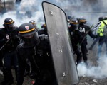 Pháp thắt chặt an ninh cuối tuần ngăn ngừa bạo động
