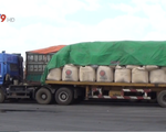 Bắt giữ 5 xe đầu kéo vận chuyển 500 tấn chất thải nguy hại