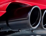 Lệnh cấm sử dụng dầu diesel khiến các nhà sản xuất ô tô châu Âu đau đầu
