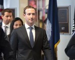 CEO Facebook nhận trách nhiệm vụ rò rỉ thông tin