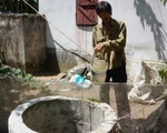 Nước máy nhiễm mặn, người dân Bến Tre đổi nước ngọt với giá 'cắt cổ'