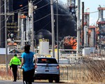 Nổ nhà máy lọc dầu tại Mỹ, ít nhất 11 người bị thương
