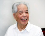 Nguyên Tổng Bí thư Đỗ Mười nhận Huy hiệu 80 năm tuổi Đảng