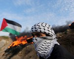 Xe tăng Israel khai hỏa tại Dải Gaza làm 2 người Palestine thiệt mạng