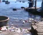Khánh Hòa: Rác thải nhựa tràn lan lấn biển