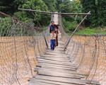 Hơn 1/3 cầu treo ở Kon Tum mất an toàn