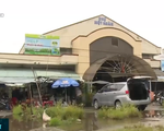 Hậu Giang: Tiểu thương đóng cửa sạp hàng vì chợ ngập nước nặng