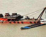Va chạm giữa tàu chở hàng với sà lan trên sông Sài Gòn, 2 người mất tích