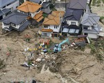 Mưa lũ ở Nhật Bản khiến ít nhất 49 người chết và 48 người mất tích