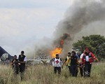 Rơi máy bay chở 101 người tại Mexico