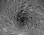 NASA phát hiện dấu hiệu của băng trên Mặt trăng