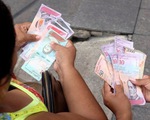 Venezuela rơi vào 'tê liệt' sau khi đổi tiền