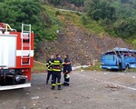 Xe bus trượt khỏi đường cao tốc ở Bulgaria, 15 người thiệt mạng